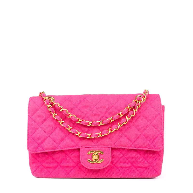 CHANEL - Sac à bandoulière Timeless en denim rose vintage