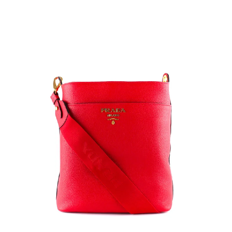 PRADA - Sac à bandoulière en cuir grainé rouge