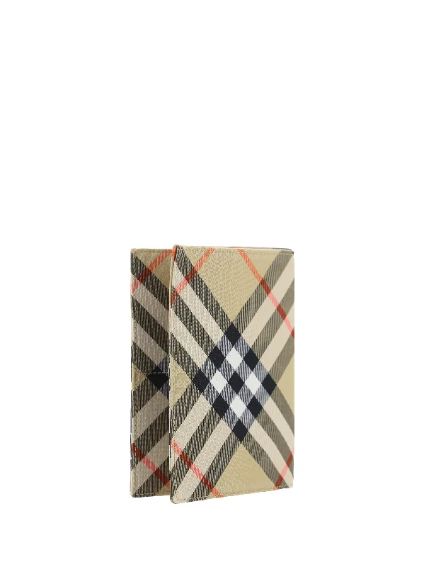 Burberry Men Passport Holder